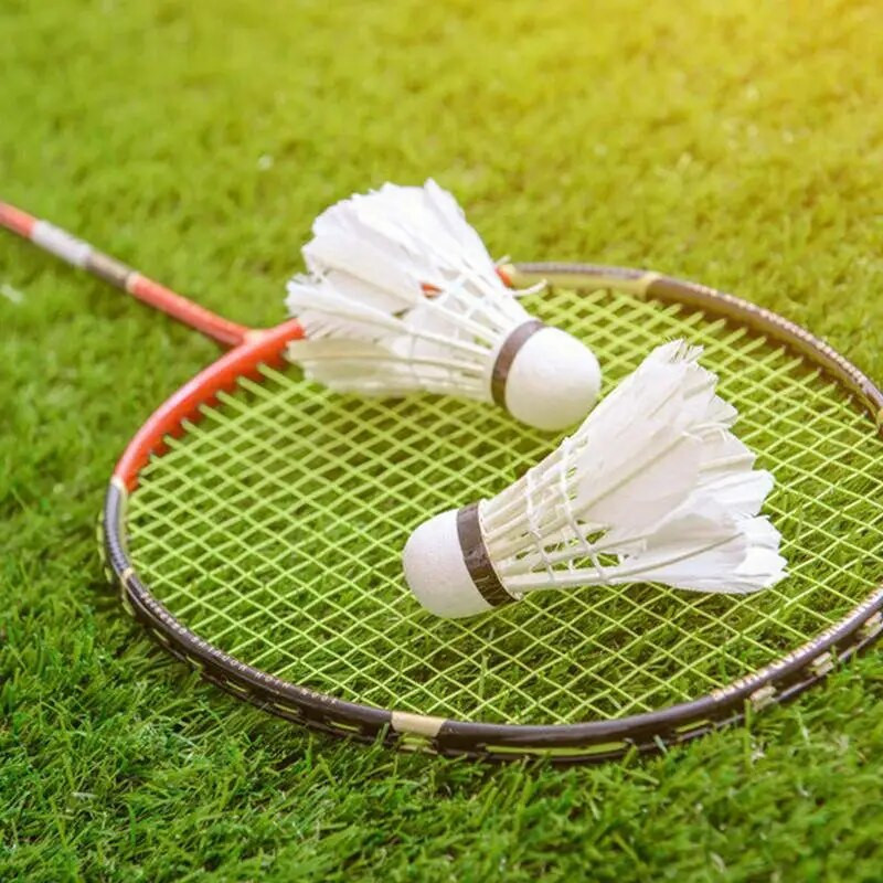 12 gab badmintona bumbiņu pīļu spalvu badmintona kurpes ar putu galviņu atkārtoti lietojams ļoti stabils badmintons iesācējiem