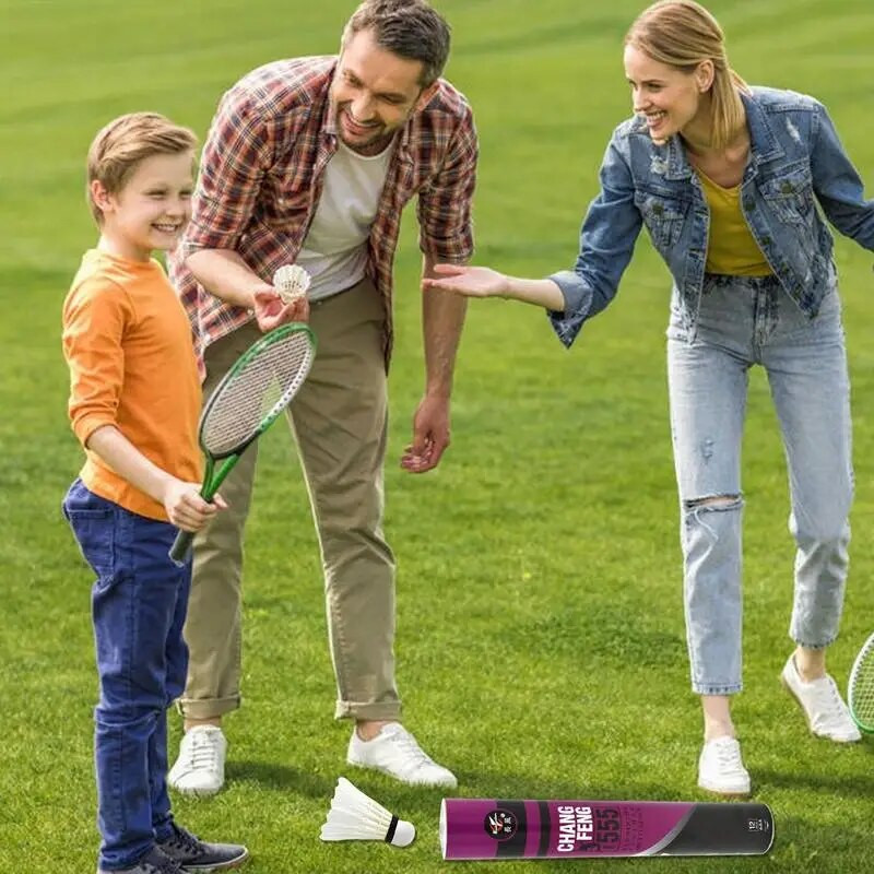 12 komplekti hea stabiilsuse ja vastupidavusega sulgpallipardisulgedega sulgpallisüstik nii sise- kui ka välimängijatele