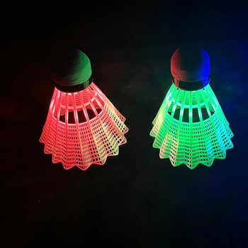 Led волани Пластмасови спортни бадминтон Цветни LED волани за бадминтон Комплект от 6 разпенени волани за закрито/външно за деца