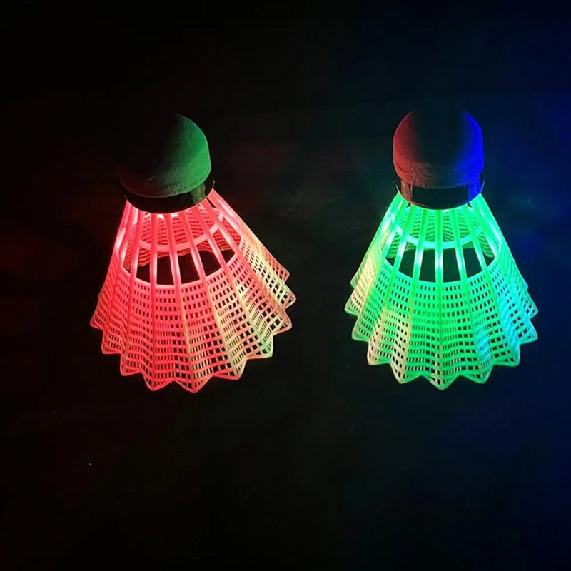 Led Shuttlecocks Plastic Sport Badminton Πολύχρωμα Led Badminton Shuttlecocks Σετ 6 με αφρό για εσωτερικούς/εξωτερικούς χώρους για παιδιά