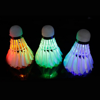 8PCS Външни LED волани за бадминтон Осветителни птици Волани Упражнение Светещ бадминтон за спортно оборудване