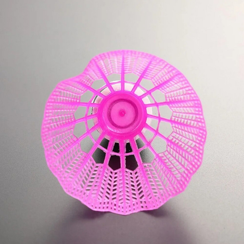 Įvairių spalvų vėjui atsparus badmintonas 6/12 vnt. treniruočių priedai Nešiojami badmintono vėjui atsparūs sporto reikmenys