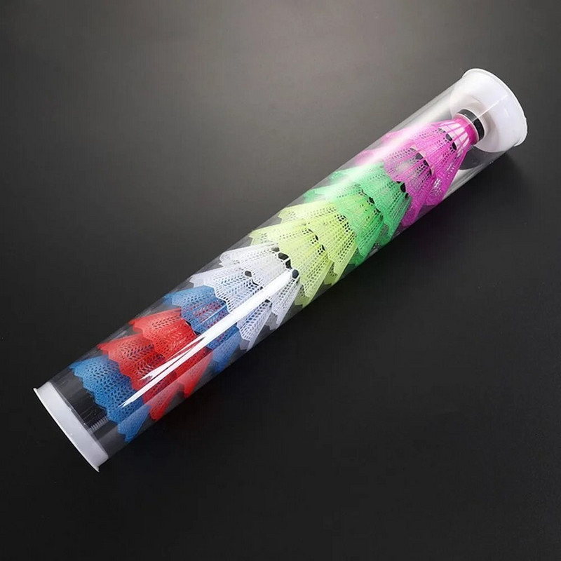 Įvairių spalvų vėjui atsparus badmintonas 6/12 vnt. treniruočių priedai Nešiojami badmintono vėjui atsparūs sporto reikmenys