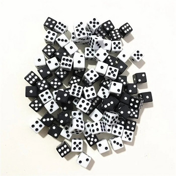 Ζάρια 50 τεμαχίων 10 χιλιοστών Ακρυλικό τετράγωνο πόντο Παζλ Gaming Ζάρια 6 όψεων DIY Παιχνίδι Αξεσουάρ Decider Birthday Parties Black/White Cube