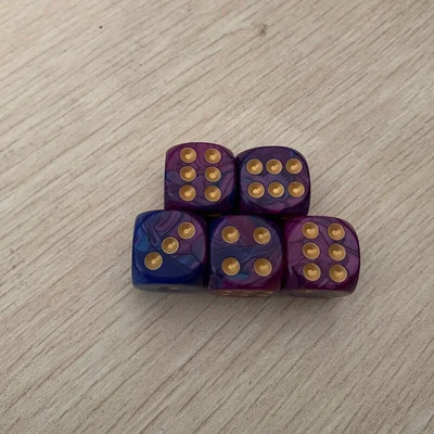 5 kom/set Dodatak za društvene igre puzzle s kockicama u dvije boje, smiješne kockice sa 6 strana, 16 mm