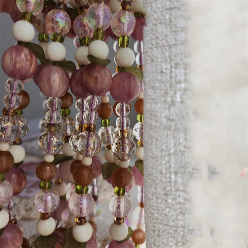 INS 3D plūmju jauka tālruņa ķēde, lapas kulons ar pērlītēm, tālruņa aukla iPhone 15 aksesuāriem. Tālruņa pakarināšanas virve sievietēm Rotaslietas