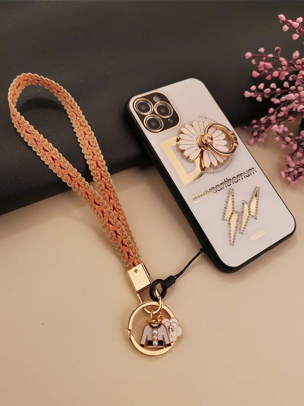 Jauns īss, mazs aromāts, pīts štrope, rokassprādze, kulons pret pazaudēšanu tālruņa futrālis, atslēgu piekariņš, īsa plaukstas siksna, mobilā tālruņa aukla