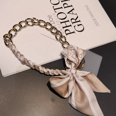 Kõrgekvaliteediline kott-telefoni ümbris, kaotsiminekuvastane pael, kaelarihm, võti, mobiiltelefon, kaelarihm, siidist sall, rippuv kett, punutud vibu metallist ripats