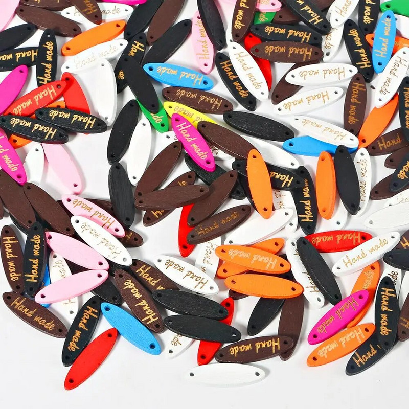 50 tk Käsitsi valmistatud etikett puidust sildid Õmblusnööbid Erinevad värvid Reljeefsed DIY lipp ristkülikukujulised sildid Käsitöötarbed Rõivaste tarvikud