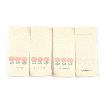 50 τμχ/παρτίδα Ετικέτες Πολύχρωμα Λουλούδια Έντυπη υφασμάτινη ετικέτα Ράψιμο Ρούχα Flag Παπούτσια Ρούχα DIY Αξεσουάρ χειροποίητων χειροτεχνιών C2887