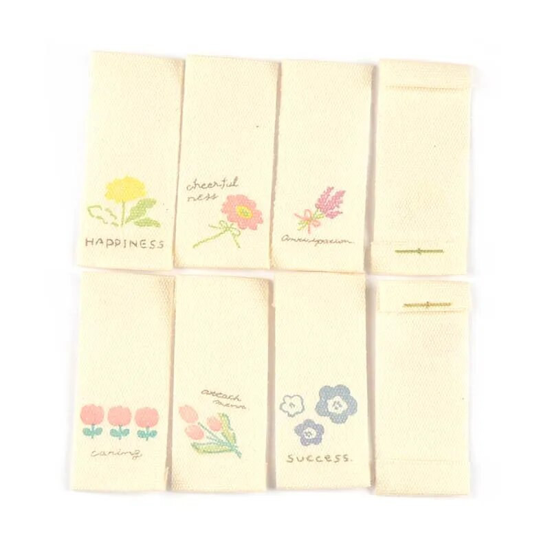 50 τμχ/παρτίδα Ετικέτες Πολύχρωμα Λουλούδια Έντυπη υφασμάτινη ετικέτα Ράψιμο Ρούχα Flag Παπούτσια Ρούχα DIY Αξεσουάρ χειροποίητων χειροτεχνιών C2887