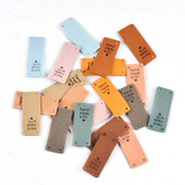 20 tk 20x50 mm mitmevärviline kiri, käsitsi valmistatud reljeefsete siltidega õmblemiseks Rõivad Aksessuaarid Rõivaste jalatsid Kotid Sildid DIY käsitöö