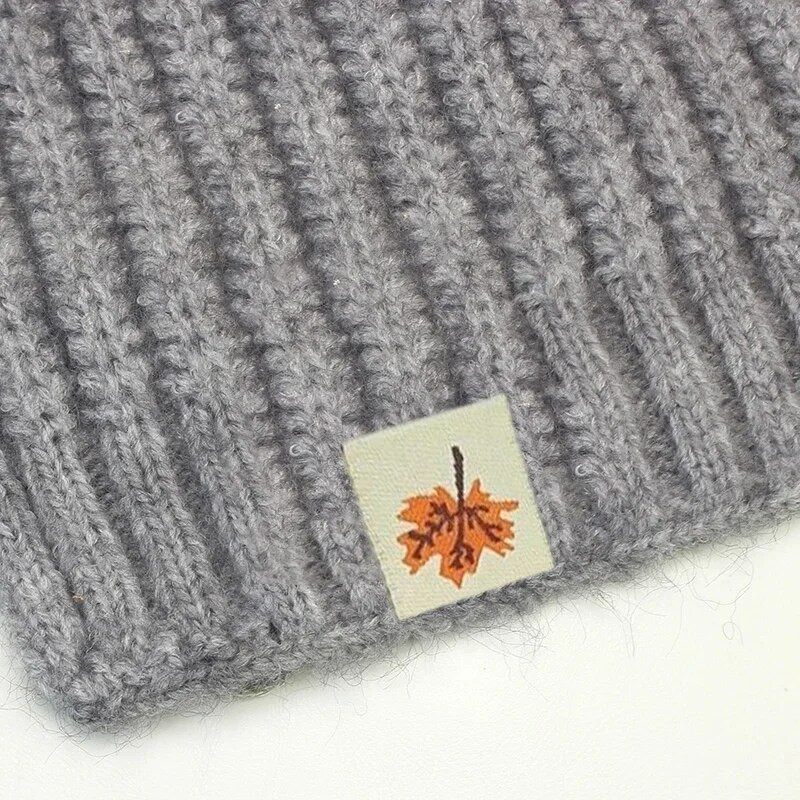 Ετικέτες ετικέτας 100 τμχ Χειροποίητα Ρούχα Ετικέτες Μοτίβο με φύλλα σφενδάμου Χειροποίητη ετικέτα για πλεκτά καπέλα Αξεσουάρ ραπτικής ετικέτας ενδυμάτων χειροτεχνίας DIY