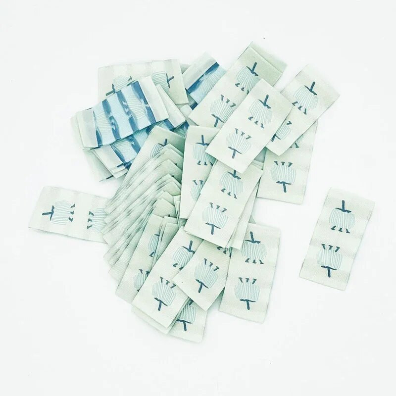 Ετικέτες ετικέτας 100 τμχ Χειροποίητα Ρούχα Ετικέτες Μοτίβο με φύλλα σφενδάμου Χειροποίητη ετικέτα για πλεκτά καπέλα Αξεσουάρ ραπτικής ετικέτας ενδυμάτων χειροτεχνίας DIY