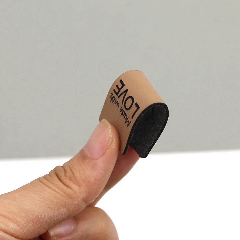 20Gb Ādas Etiķetes Roku darbs Ar Mīlestību Uzlīmes Apģērbam Roku darbs Uzlīmes Adīšana Cepures Somas Dāvanas Apģērbu Aksesuāri 2x5CM