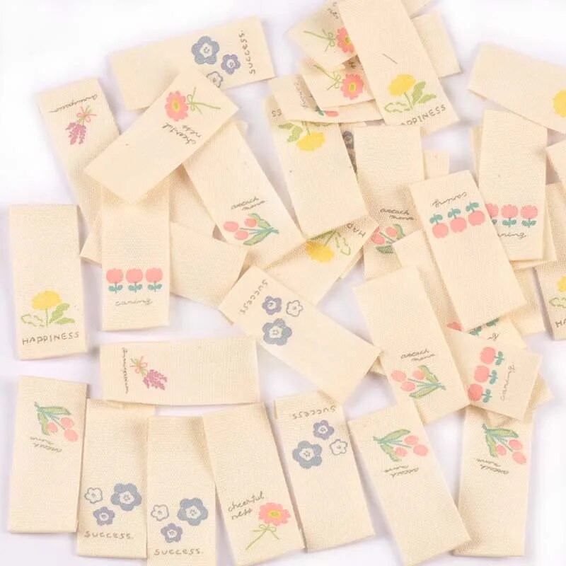 50ΤΜ/Παρτίδα 1,6x3,8cm Λουλούδι Μπεζ Ετικέτες για είδη ραπτικής Τσάντες φροντίδας Ετικέτα Ρούχα Χειροποίητα Αξεσουάρ DIY Crafts C2887