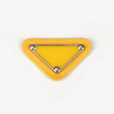 2 buc. Etichete triunghiulare din piele PU Etichetă pentru îmbrăcăminte Etichetă în relief Etichetă lucrată manual pentru genți DIY Cusut îmbrăcăminte Rucsac Accesorii pantofi