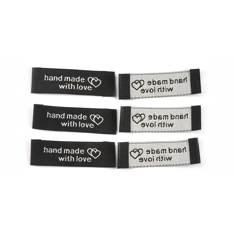 50vnt./stal. 5x1.6cm Širdelės raidės, išsiuvinėtos etiketės Drabužių krepšiai Siuvimo reikmenys Pasidaryk pats amatai Drabužių etiketės Rankų darbo medžiagos