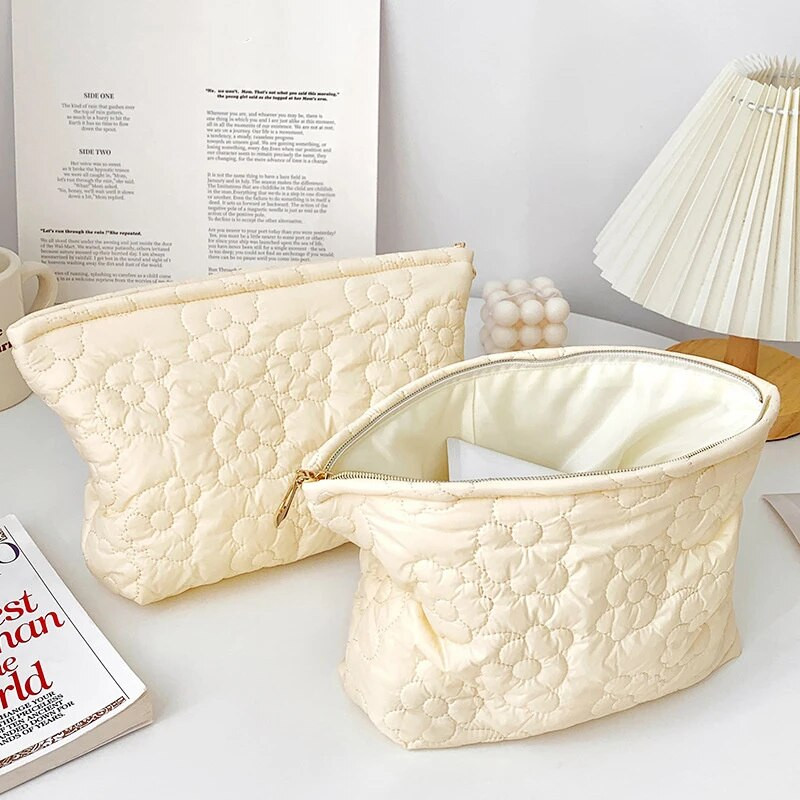 Γυναικεία τσάντα καλλυντικών λουλουδιών μεγάλης χωρητικότητας Πορτοφόλι μακιγιάζ Ταξιδιωτικές τσάντες αποθήκευσης Καπιτονέ βαμβακερές τσάντες χειρός Τουαλέτα Organizer