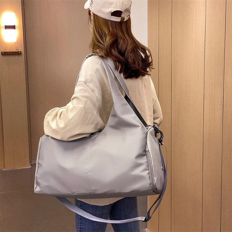 Lielas ietilpības unisex nelielo attālumu ceļojumu sporta un fitnesa soma Vienkārša vienkrāsaina jogas soma