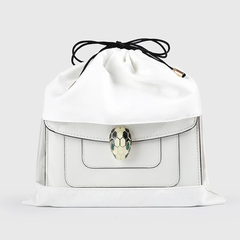 Rokassomu zamšādas putekļu pārklājuma auduma aukliņu somas ar PE plēvi, caurspīdīgu logu, sieviešu luksusa naudas maka aizsargs