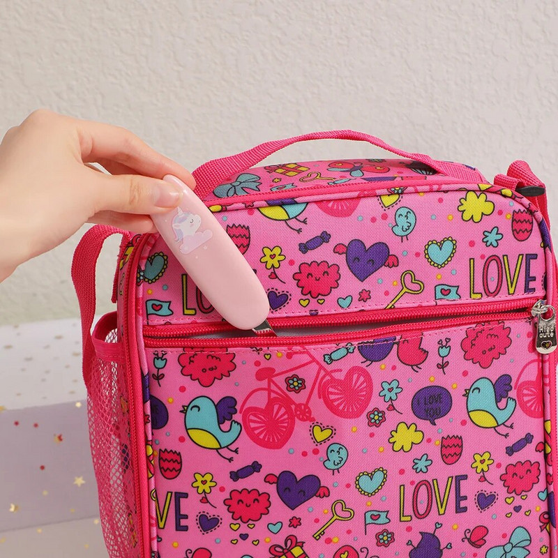2023. gada jauna multfilma bērnu pusdienu soma studentiem, vertikāla Crossbody Bento bags, meitene brīvā dabā, viena pleca ledus soma