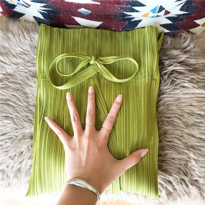 Sieviešu 2023. gada jaunākā Miyake salokāma dizaina soma plecu soma Moderna pārnēsājama mežģīņota lina soma kroku maisa soma vienradža soma