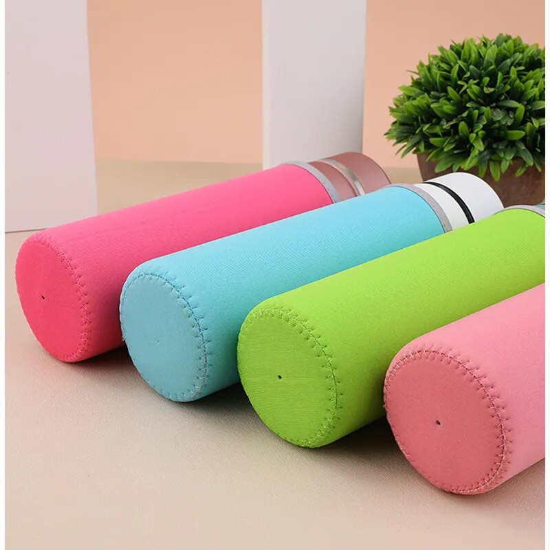 Φιλικό προς το περιβάλλον 420ml 550ml Εύχρηστη τσάντα θήκης για μπουκάλια από νεοπρένιο ιαματικό νερό, φορητή μόνωση αθλητικών κονσερβών Cooler Protector