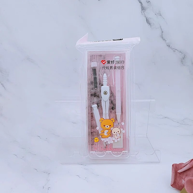 AIHAO 78311 Rilakkuma metāla kompasa lineāls, trīsstūra lineāls, skolas rakstāmpiederumi jaunāko klašu skolēniem