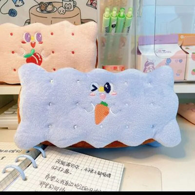 Noutate amuzantă, cutie de creion pentru biscuiți, cutie de creion, de pluș de mare capacitate, rechizite școlare drăguțe pentru elevi de desene animate