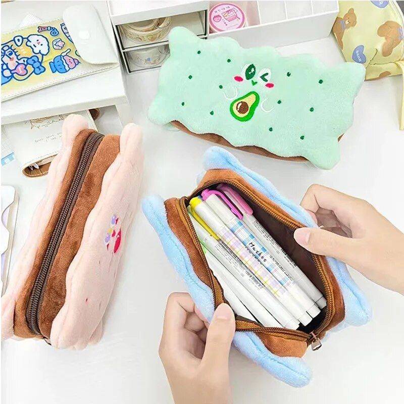 Αστεία καινοτομία Μπισκότο Μολυβοκούτι Μολυβοκούτι Μεγάλης Χωρητικότητας Λούτρινο χαριτωμένο κινούμενα σχέδια σχολικά είδη