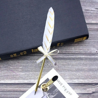 Eiropas stila retro spalvu lodīšu pildspalva Ziemassvētku dāvanu rakstīšanas rīks Zelta spalvu pildspalva Jaunums Kancelejas preces