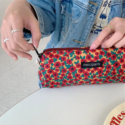 Velveta ziedu zīmuļu futrāļi Ceļojumu kosmētikas lūpu krāsas maciņa uzglabāšanas soma Kawaii sievietēm grims rokassomas Organizatora maka maisiņš