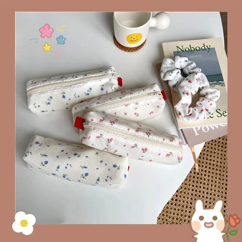 Kawaii ziedu svaiga stila zīmuļu soma, mazi ziedi, zīmuļi