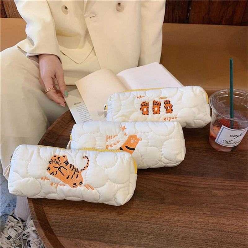 Penālis Izšūšana Penālis Tiger Kawaii Estuche Estojo Escolar Kancelejas preces jauks maisiņš Pochita uzglabāšanas soma Trousse Scolaire