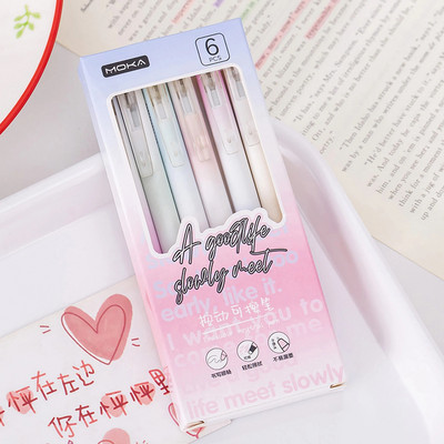 1 komplekts, 6 gab. augstvērtīga multfilmu noklikšķināma dzēšama lodīšu pildspalva studentiem, praksei un rakstīšanas vingrinājumiem, kancelejas piederumi