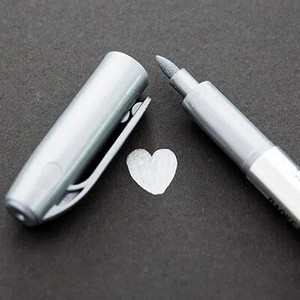 1 gab. Krāsu pildspalva, ūdensnecaurlaidīga, pastāvīgā krāsu marķiera pildspalva Zelta/sudraba 1,5 mm amatniecības pildspalva Studentu kancelejas piederumu mākslas piederumi