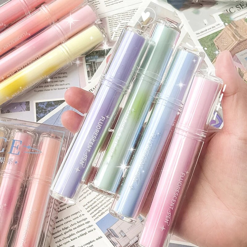 Χαριτωμένα παστέλ επισημάνσεις για σχολικά είδη, ανάμεικτα χρώματα με μαρκαδόρους της Βίβλου με μαλακή μύτη σμίλης