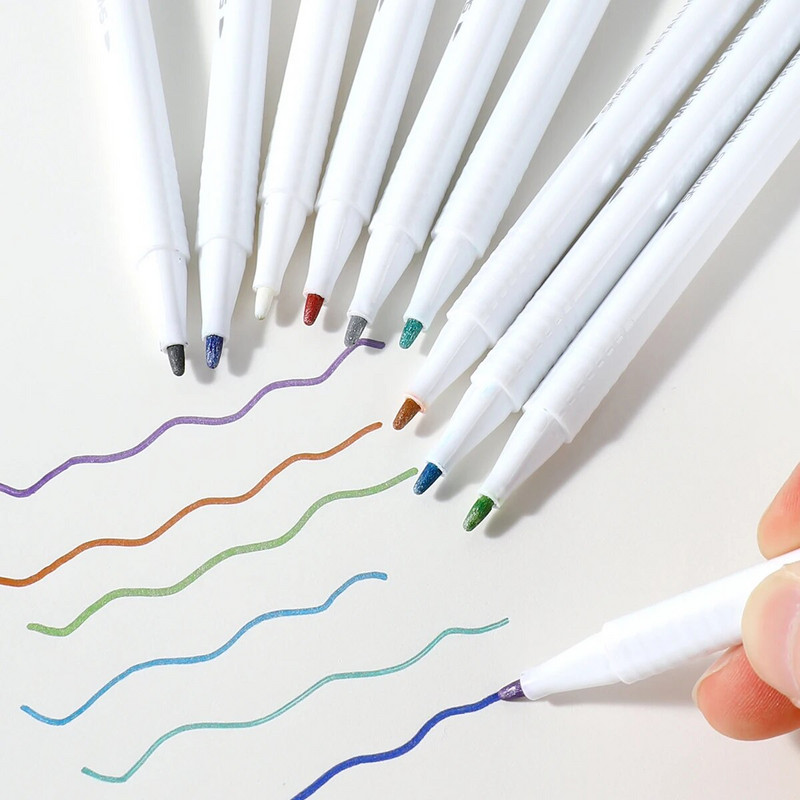 12gab metālisku krāsu marķieru komplekts, vidēji otas uzgaļi un cietie uzgaļi, dažādu krāsu tintes, piemērotas mākslas zīmēšanai, rotājumiem, kartītei m