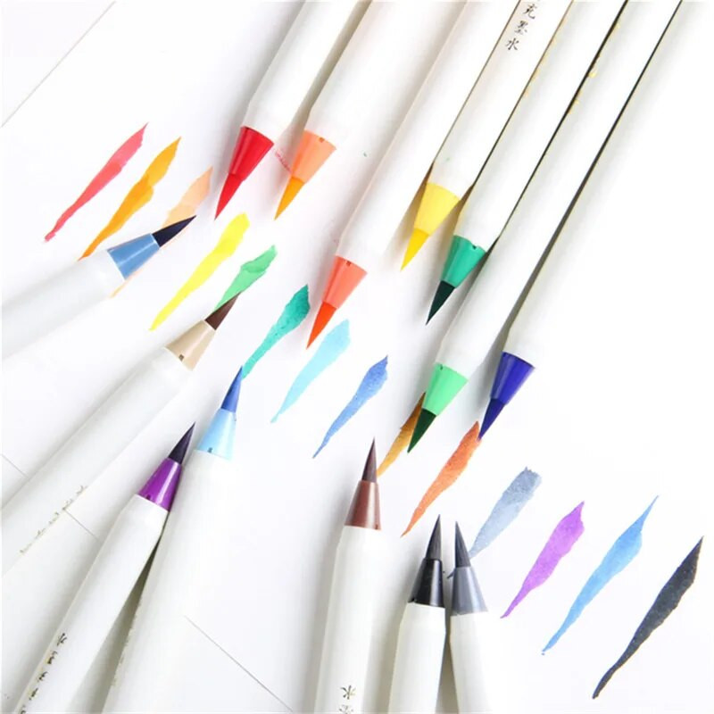 1 gab. Mīksta ota, kaligrāfijas pildspalva, akvareļu marķieris, otiņa, smalkais marķieris, karikatūras dizaina skice manga grafiskais zīmējums