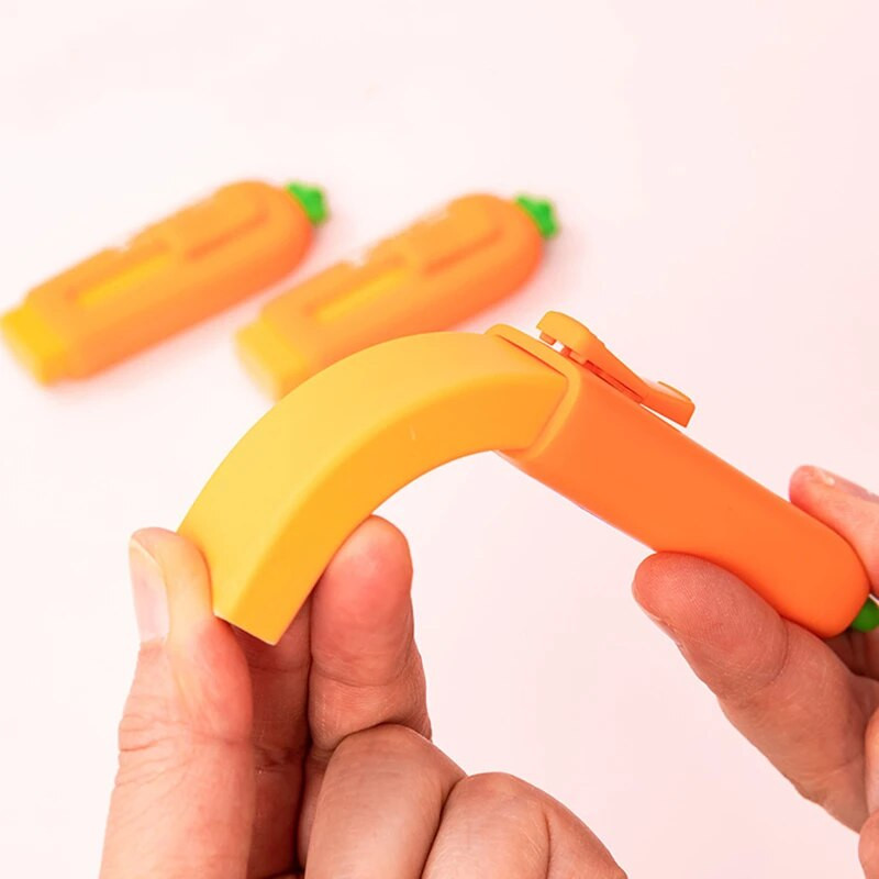 1gab. Burkānu Friends Dzēšgumija Cute Slide Stick tipa Gumijas dzēšgumija zīmuļiem Tīrīšana Korekcija Mazāk putekļu kancelejas piederumu skola A7029