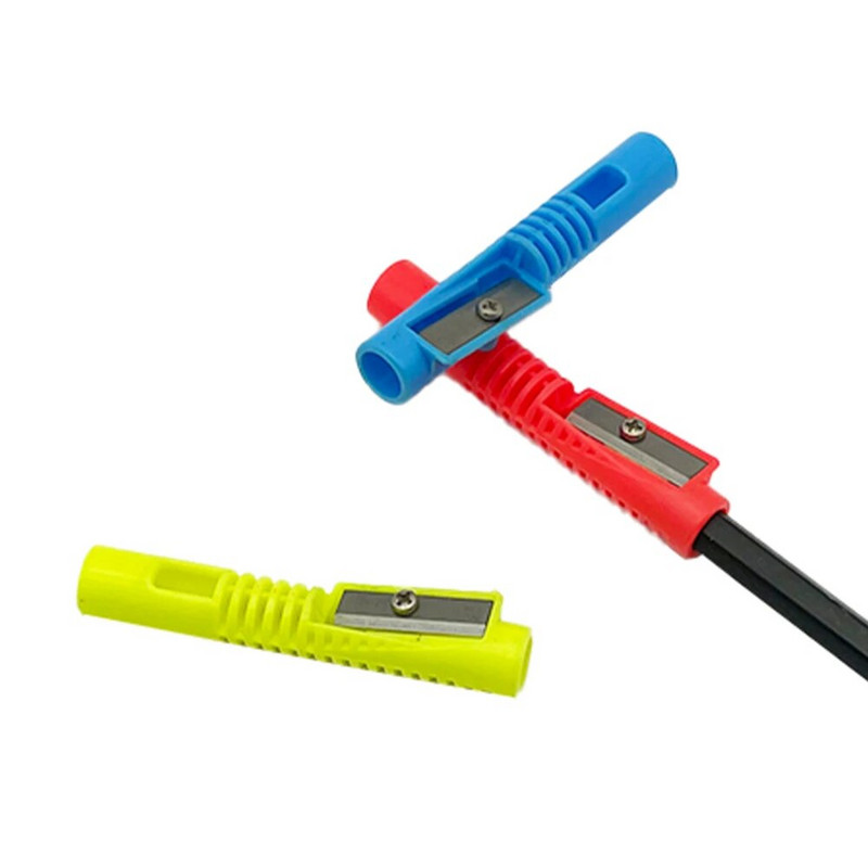 Õpilane varustab multifunktsionaalset vilekujulist pliiatsiteritajat koos pliiatsipikendusfunktsiooniga 241A