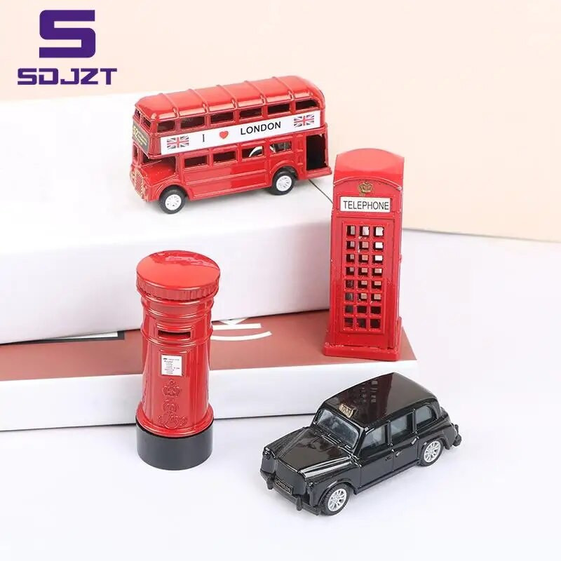 Vintage British Europe autobusa modelis Miniatūra sarkana, zaļa zīmuļu asināmā Londonas metāla retro mājas dekorēšana antīka bērnu rotaļlieta