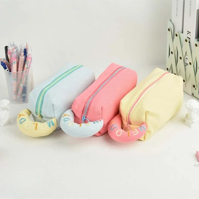 Macaron Cream Puff plīša zīmuļu maisiņš Liela ietilpība Trusītis Cute Girl Kancelejas piederumu zīmuļu maisiņš Atpakaļ uz skolu