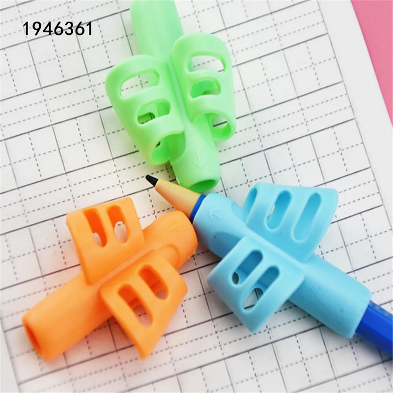 3gab. Divi pirksti Pildspalvas rokturi Mazuļa vingrojumi Rakstīšana Pildspalva Rakstīšana Stājas korekcija Studentu skola Kā dāvana