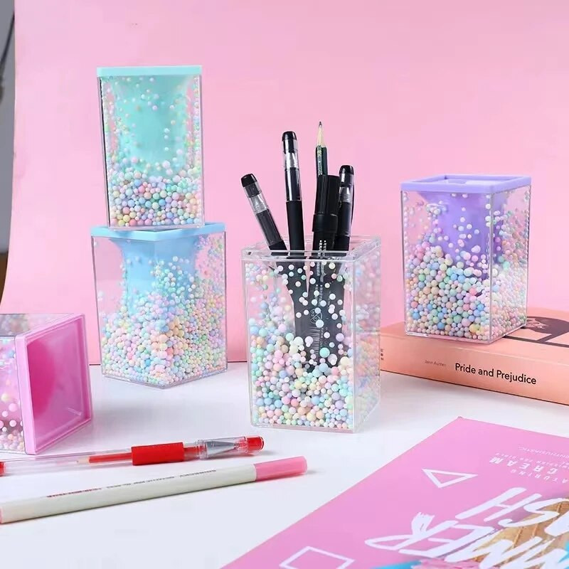 Loominguline vahtpliiatsihoidja Üliõpilaste lauaarvuti ümmargune kandiline läbipaistev akrüülstiilis kaunistustega pliiatsihoidja