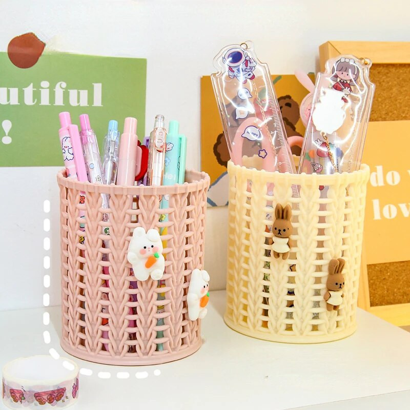 Radošs, imitējošs rotangpalmas pildspalvu turētājs jauks zīmuļa futrālis, kastīte, rakstāmgalda organizators grima otu uzglabāšana kancelejas piederumu biroja skolas piederumi