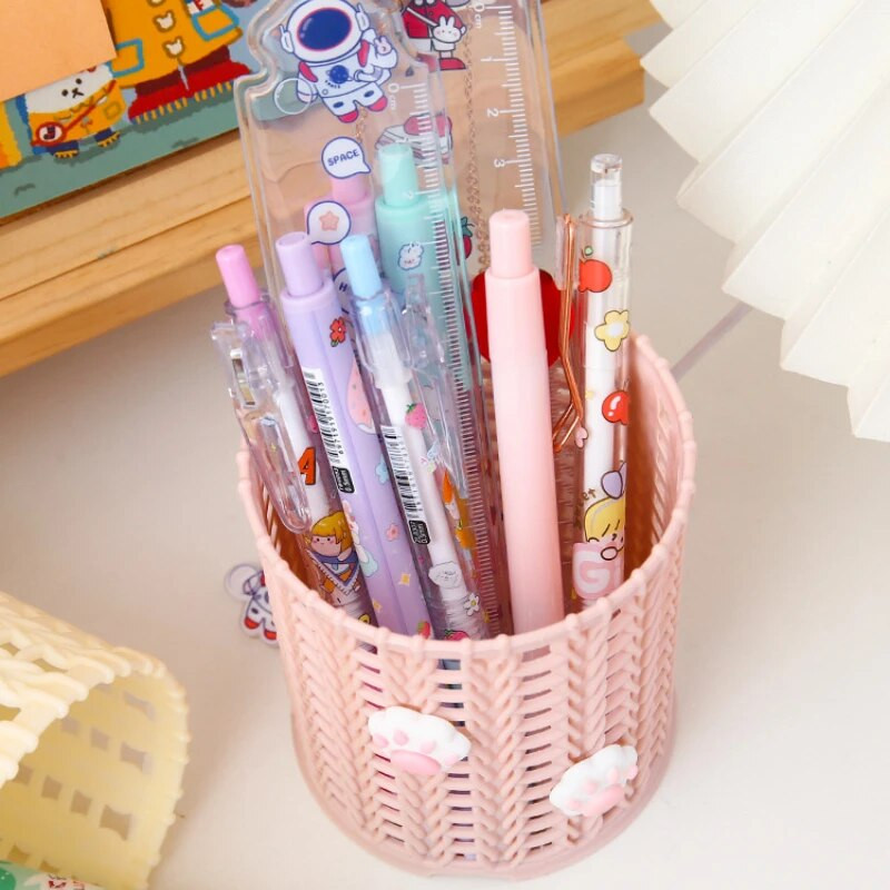 Radošs, imitējošs rotangpalmas pildspalvu turētājs jauks zīmuļa futrālis, kastīte, rakstāmgalda organizators grima otu uzglabāšana kancelejas piederumu biroja skolas piederumi