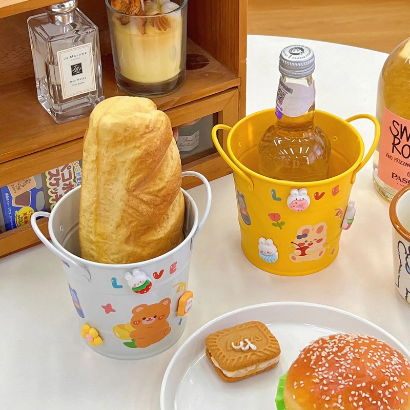 Creative Iron Art pildspalvu turētājs studentu galddatora glabāšanas kaste iekšā Fengwang Red mazs dzelzs spainis Personalizēts jauks biroja pildspalvu spainis