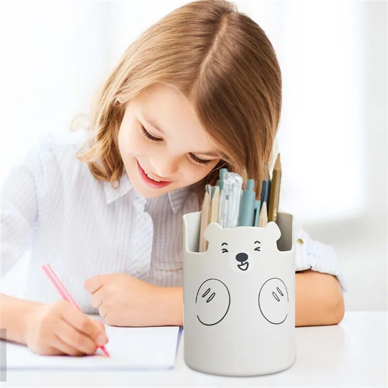 EZONE jauks pildspalvu turētājs Radošs jauks multfilmu lācis rakstāmpiederumu pildspalvu turētājs Daudzfunkciju mobilā tālruņa turētājs Kawaii studentu piederumi